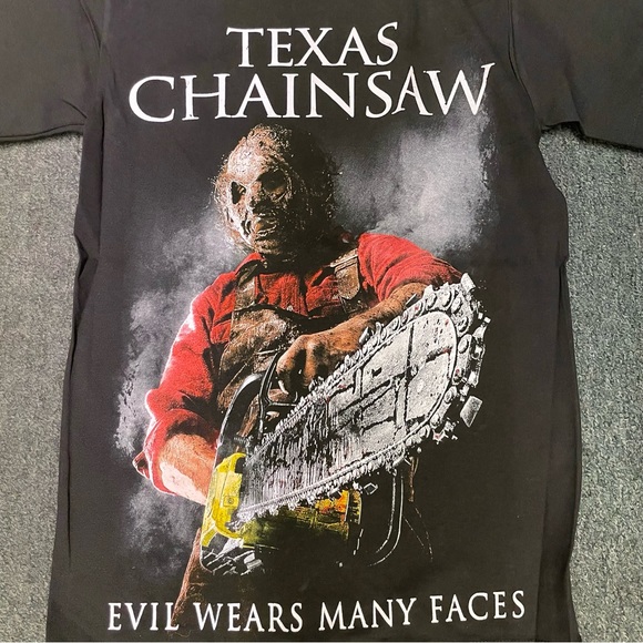 Texas chainsaw massacre graphic Tshirt ! - Picture 2 of 2